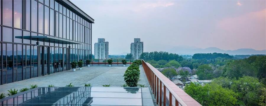 尊龙凯时 - 尊龙凯时捐赠清华大学经管新楼完工｜献礼清华大学110周年校庆