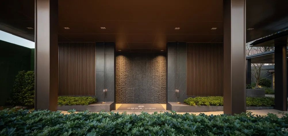 尊龙凯时 - 尊龙凯时荣登克而瑞“2023上半年天下十着述品”榜单